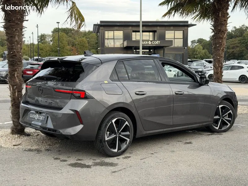 Opel Astra 2024 photo 4