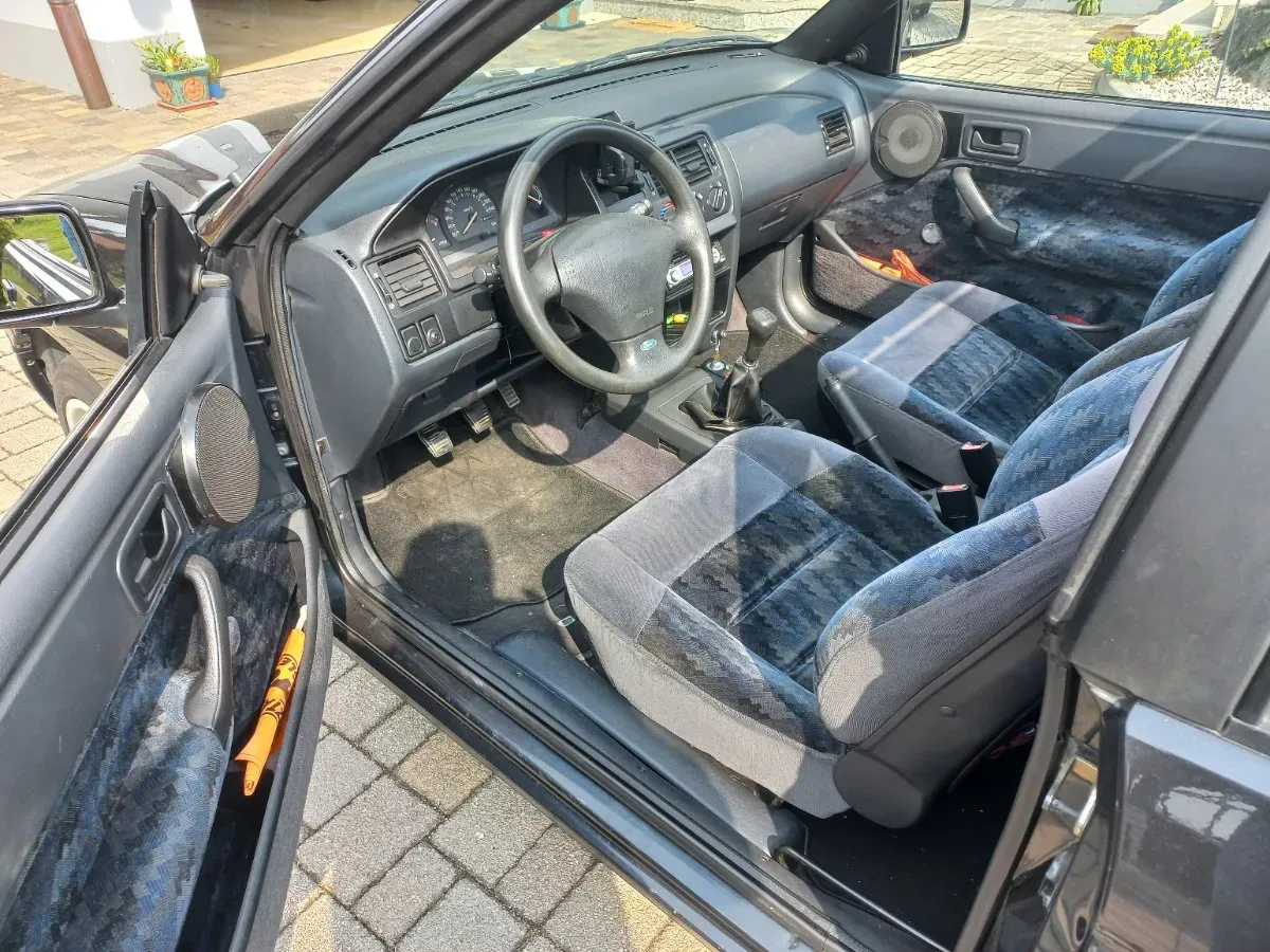 Ford Escort 1995 photo 3