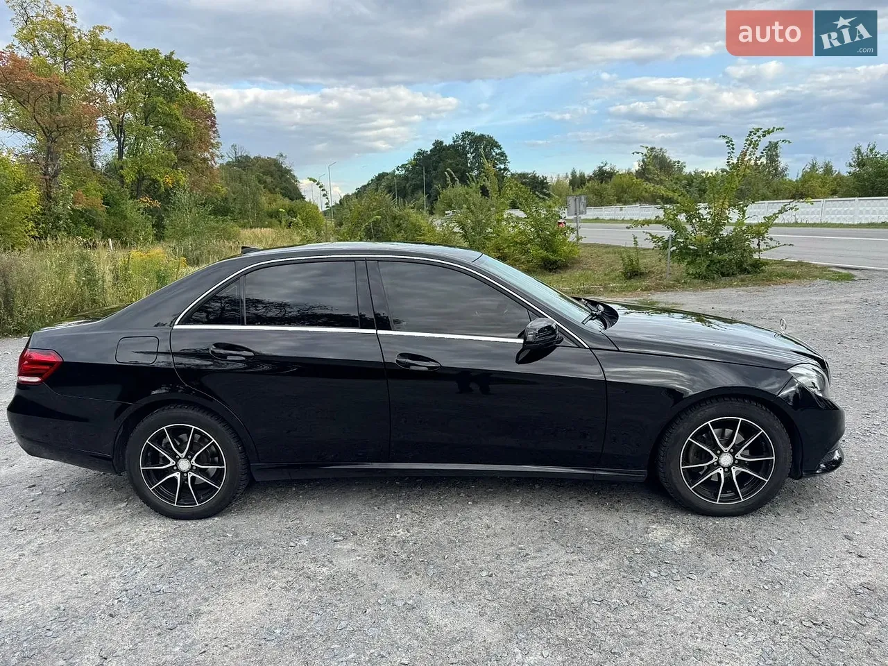 Mercedes-Benz E-Class 2015 photo 4