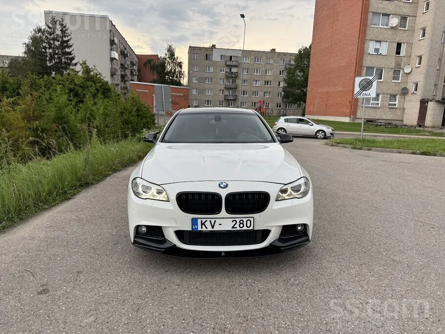 BMW 525 2012 photo 2