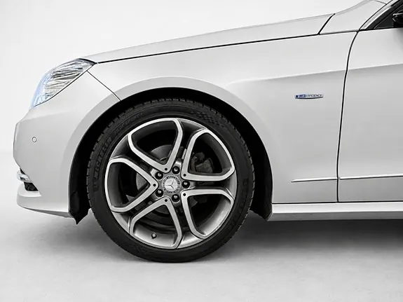Mercedes-Benz E220 2011 photo 3
