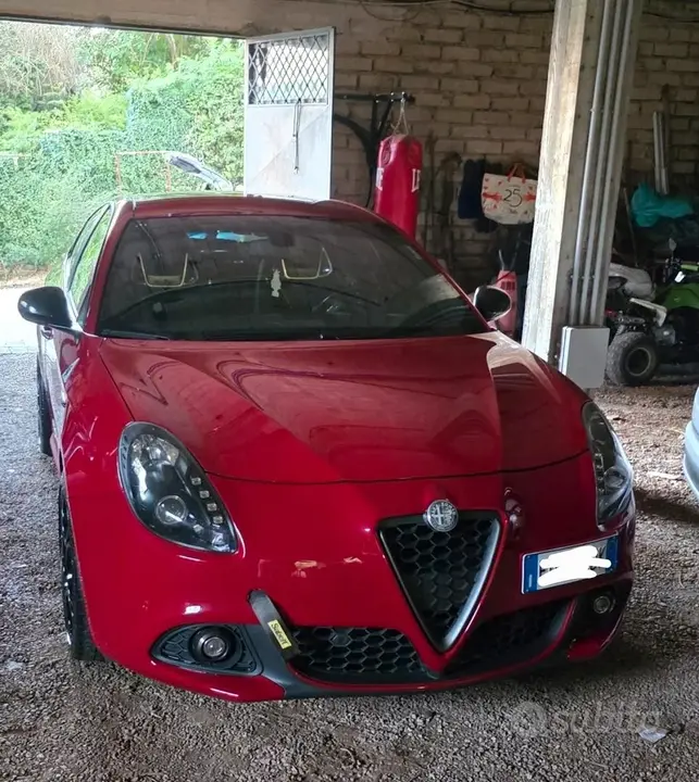 Alfa Romeo Giulietta 2017 photo 2