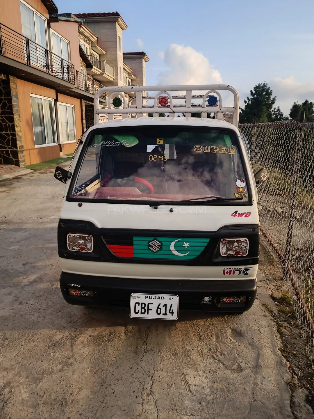 Suzuki Ravi