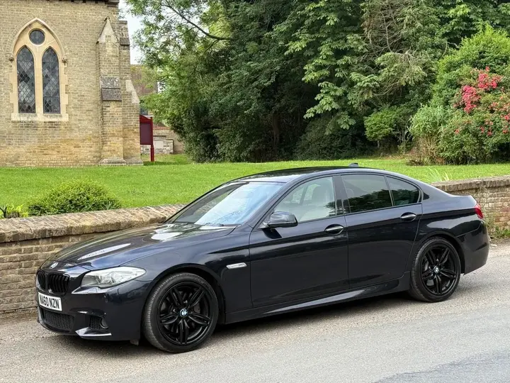 BMW 5 Series 2010 photo 5