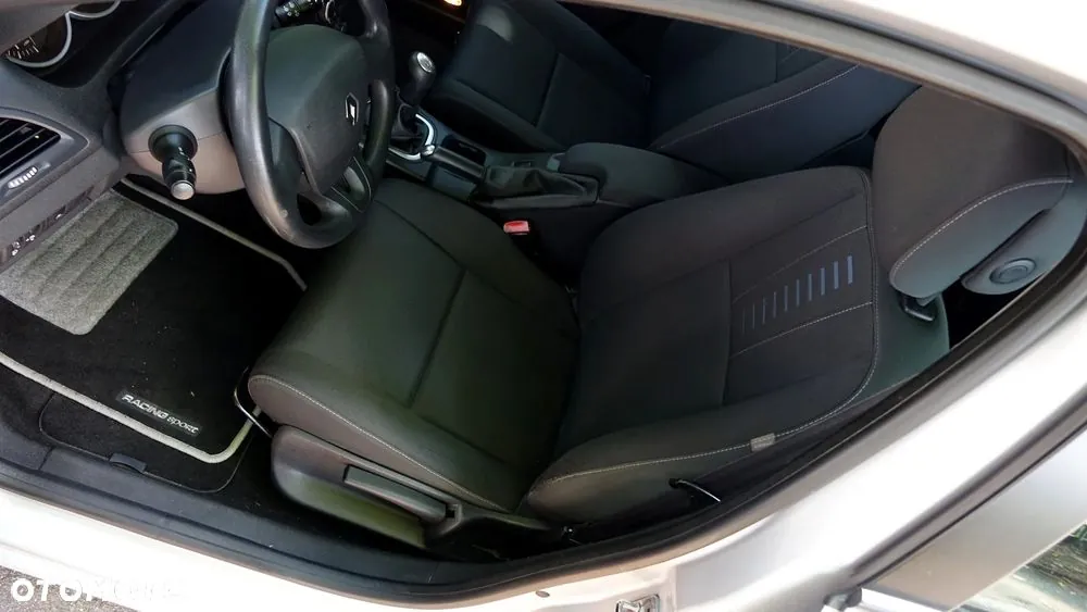 Renault Megane 2010 photo 4