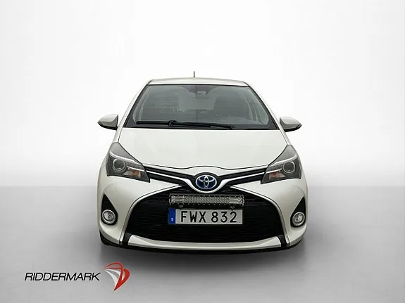 Toyota Yaris 2017 photo 2
