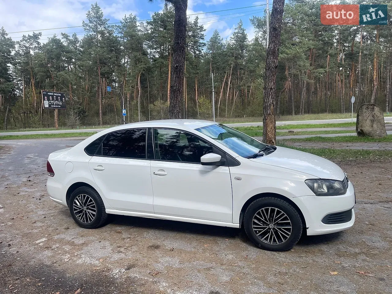 Volkswagen Polo 2012 photo 2