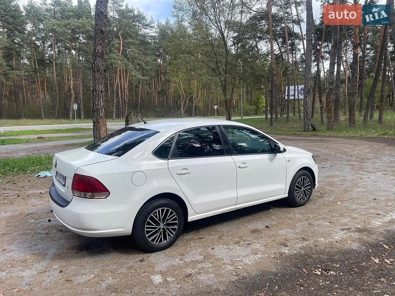 Volkswagen Polo 2012 photo 3