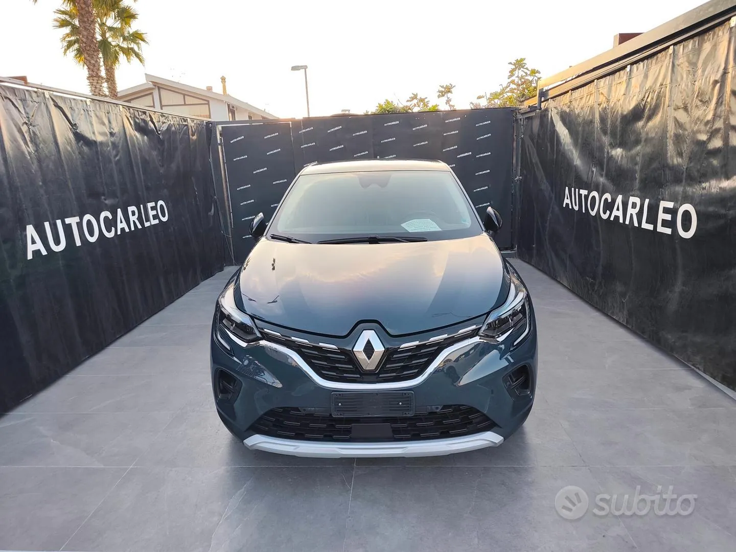 Renault Captur 2024 photo 2