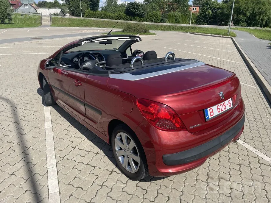 Peugeot 207 2009 photo 2