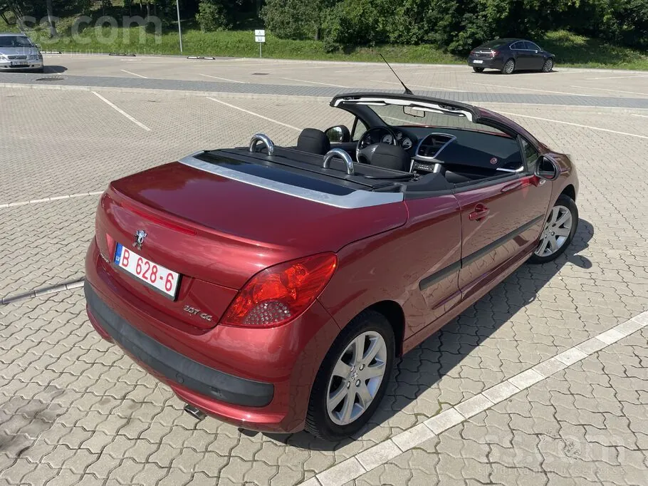 Peugeot 207 2009 photo 3