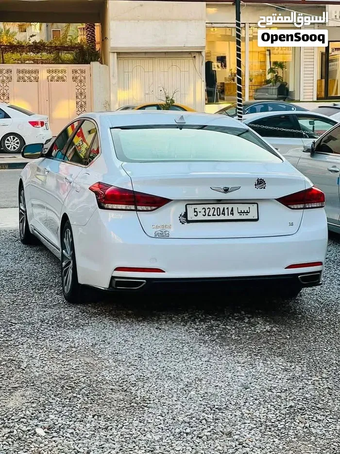 Hyundai Genesis 2016 photo 3