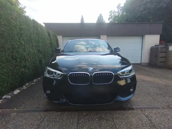 BMW 1 Series 2018 photo 3