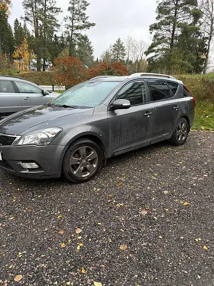 Kia Ceed 2010 photo 4