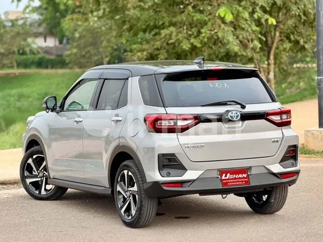 Toyota Raize photo 4