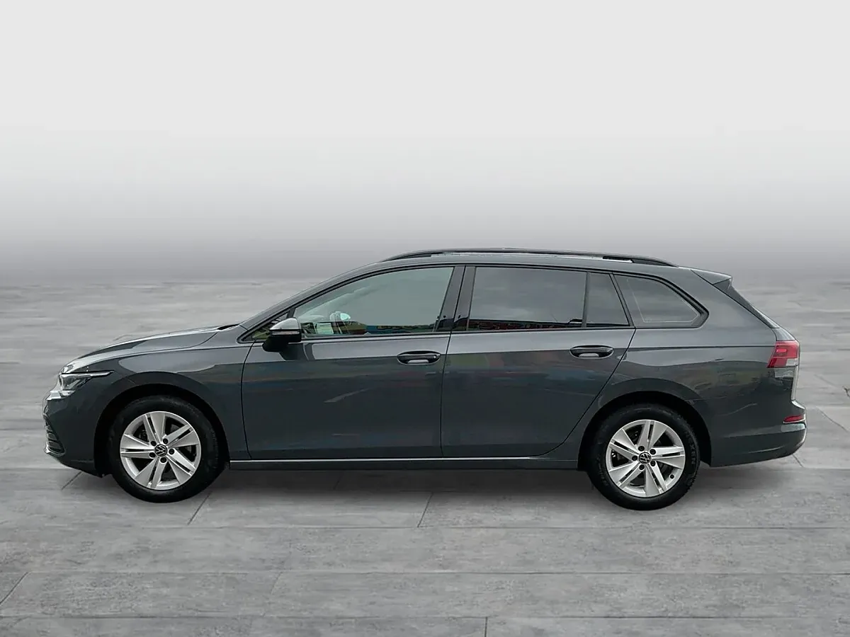 Volkswagen Golf 2023 photo 2