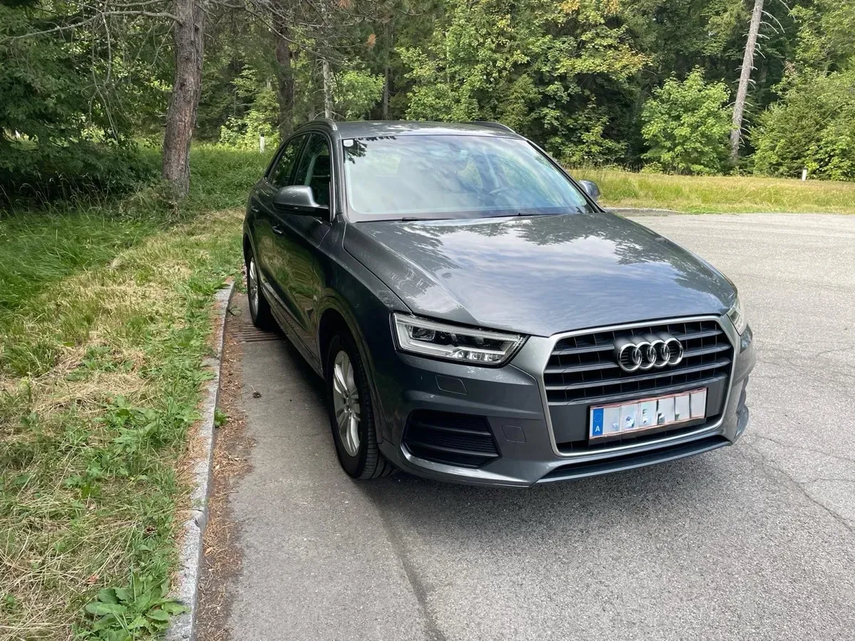 Audi Q3 2016 photo 2