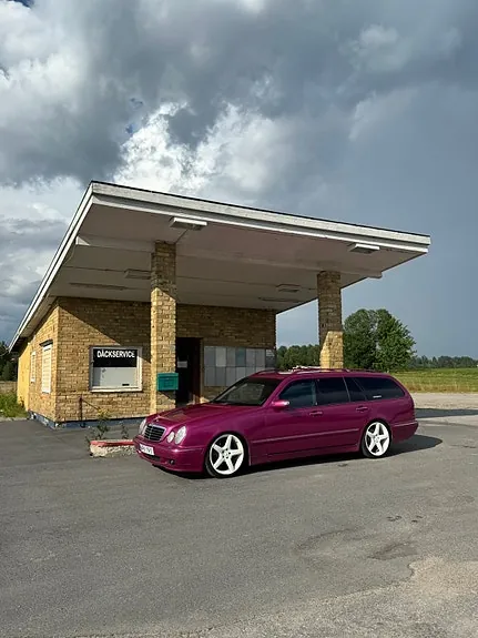 Mercedes-Benz E270 2001 photo 3