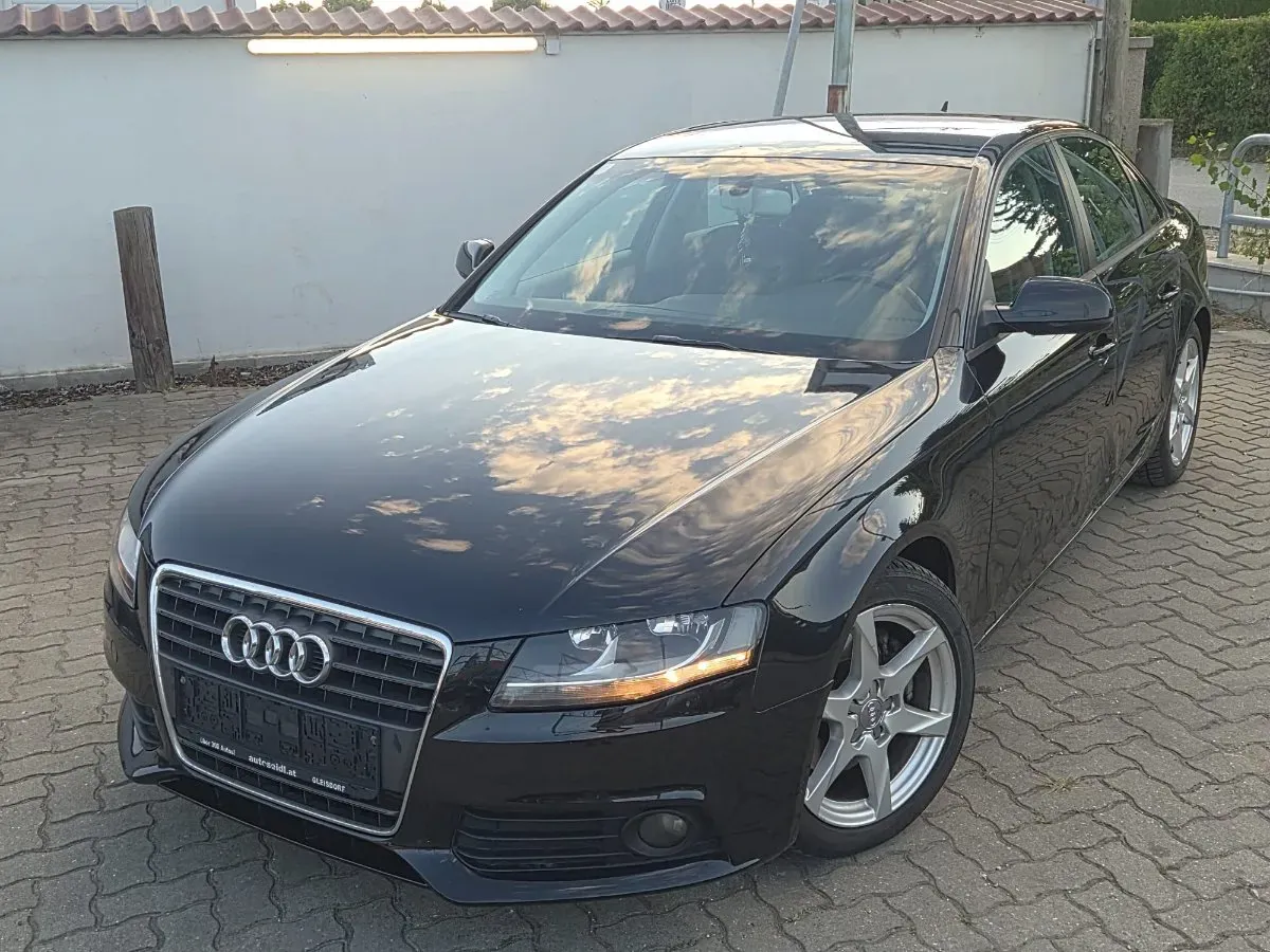 Audi A4 2011 photo 3