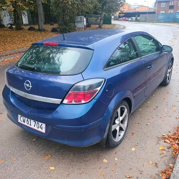 Opel Astra 2005 photo 2
