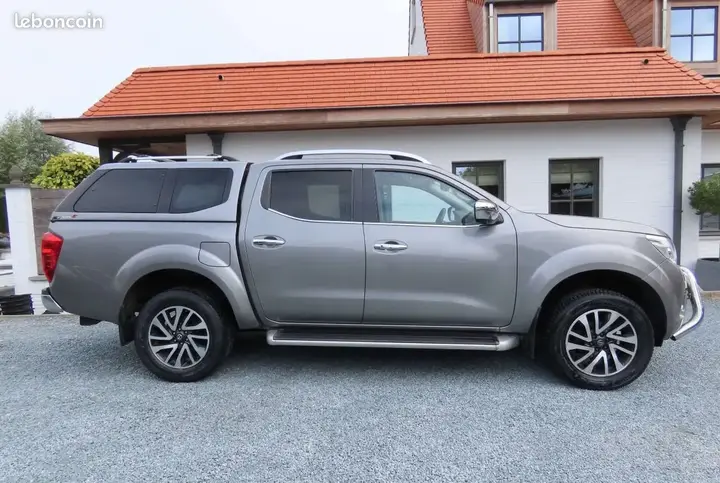 Nissan Navara 2019 photo 2