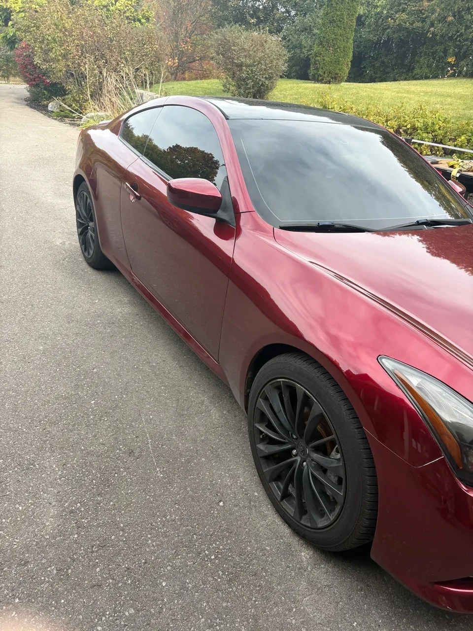 Infiniti G37 2011 photo 2