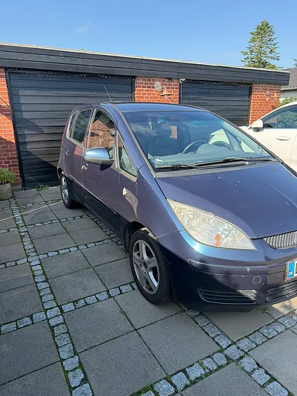 Mitsubishi Colt 2006 photo 2