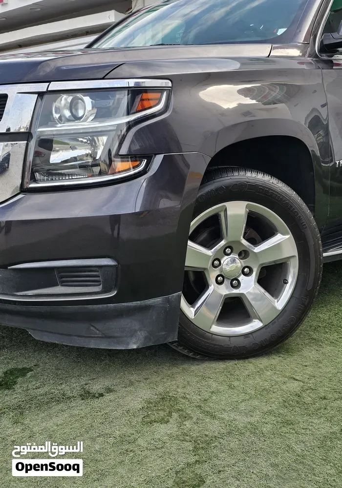 Chevrolet Tahoe 2018 photo 2