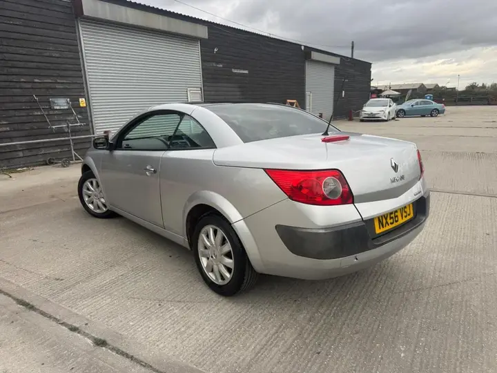 Renault Megane 2006 photo 4