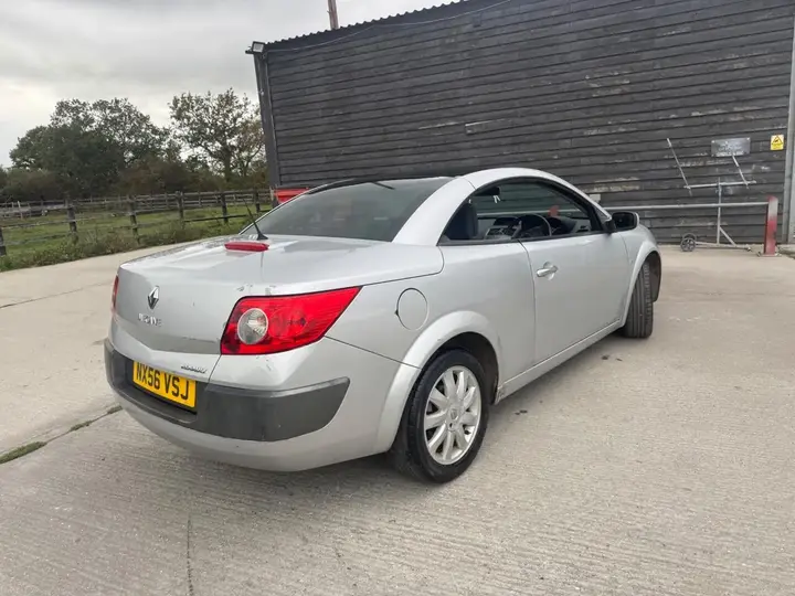 Renault Megane 2006 photo 3