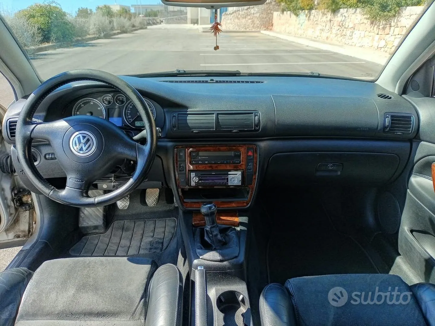 Volkswagen Passat 2002 photo 5