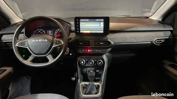 Dacia Sandero 2024 photo 3