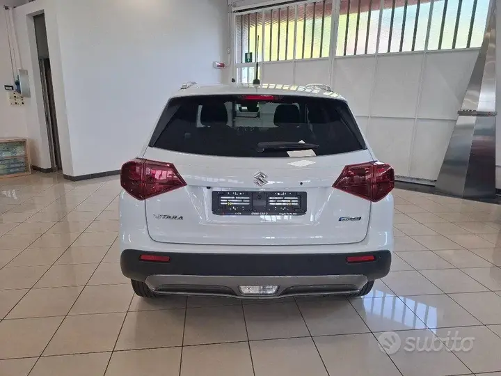 Suzuki Vitara photo 4