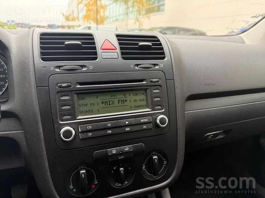 Volkswagen Golf 5 2006 photo 2