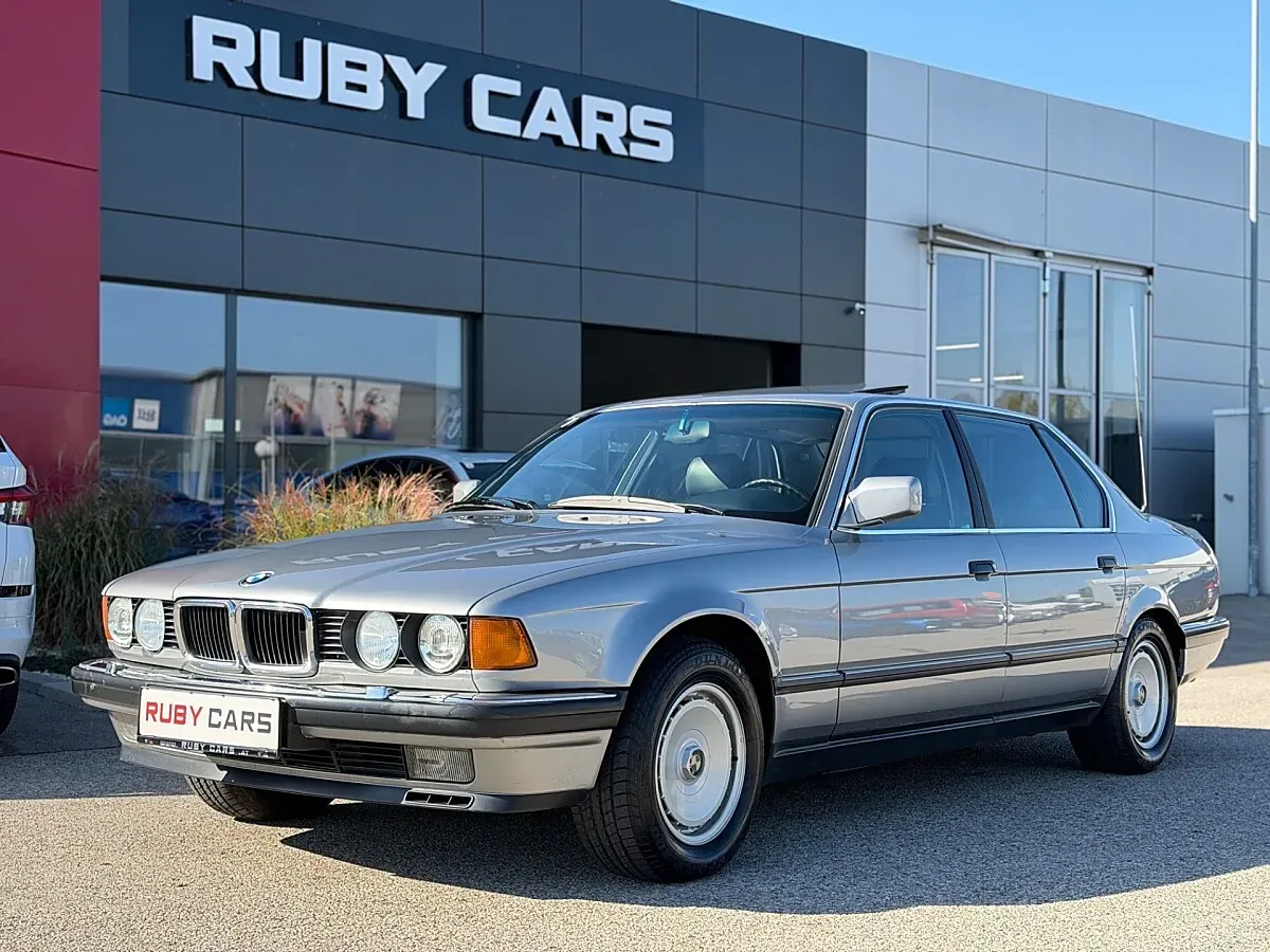 BMW 7 Series 1989 photo 2