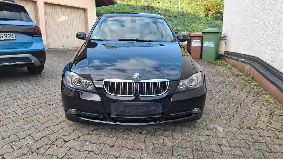 BMW 325I
