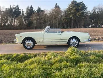 Alfa Romeo 2000 Spider