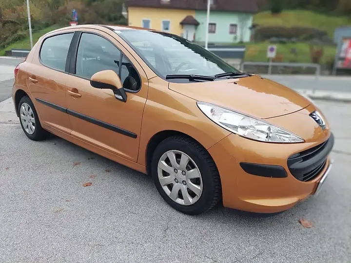 Peugeot 207 2007 photo 2