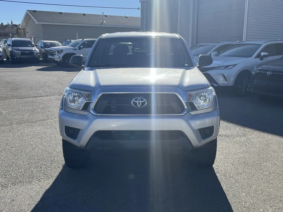 Toyota Tacoma 2012 photo 2