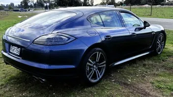 Porsche Panamera 2010 photo 5