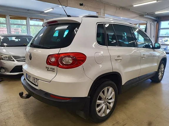 Volkswagen Tiguan 2011 photo 5