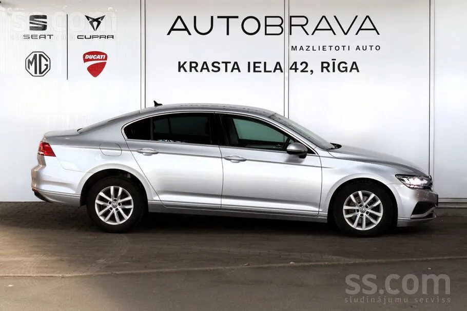 Volkswagen Passat 2020 photo 5