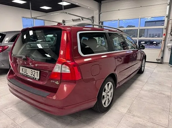 Volvo V70 2012 photo 4