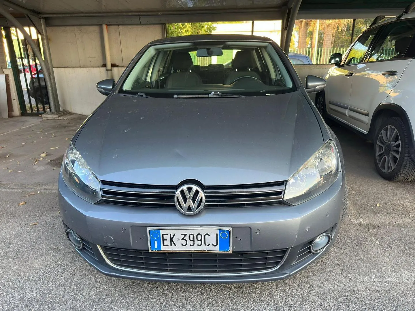 Volkswagen Golf 2011 photo 2