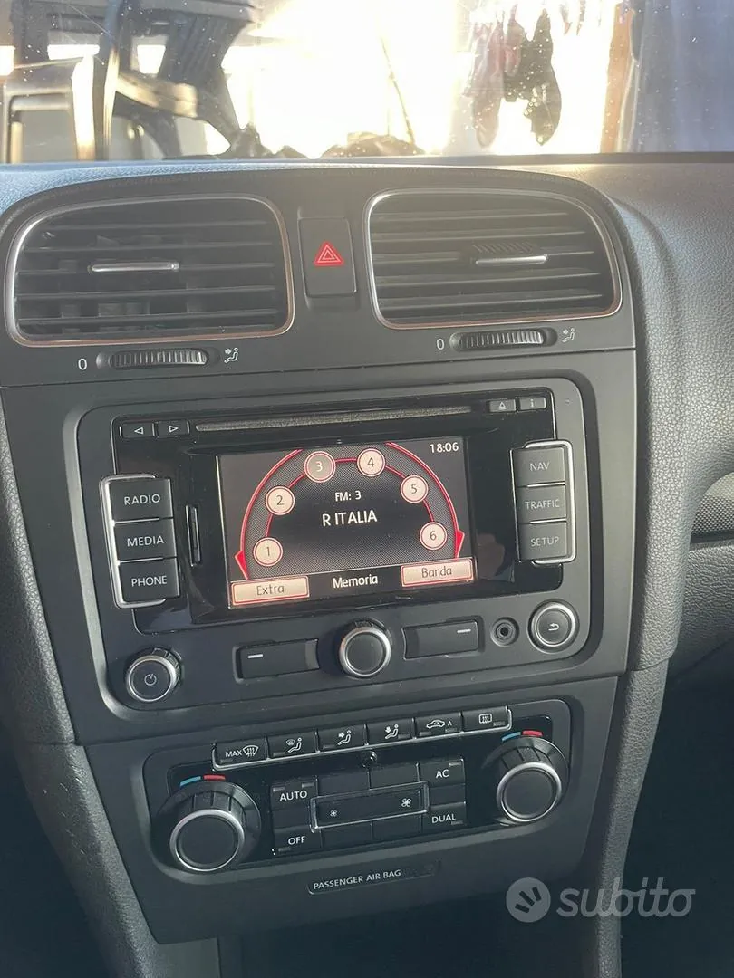 Volkswagen Golf 2011 photo 4