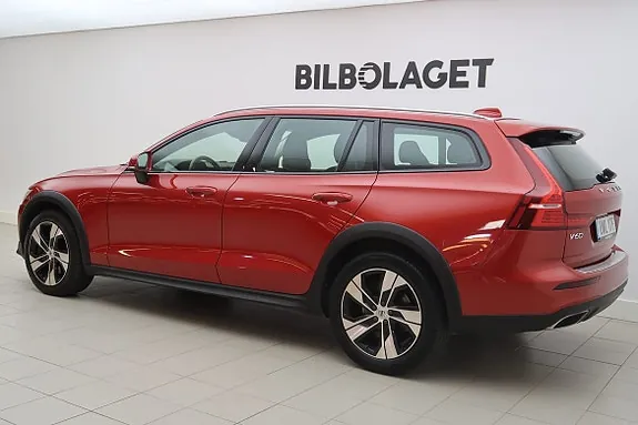 Volvo V60 Cross Country 2021 photo 3