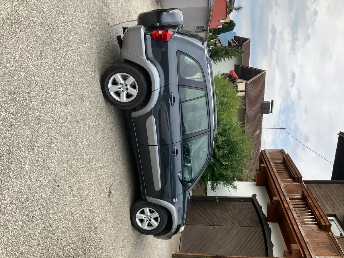 Toyota Rav4 2005 photo 2