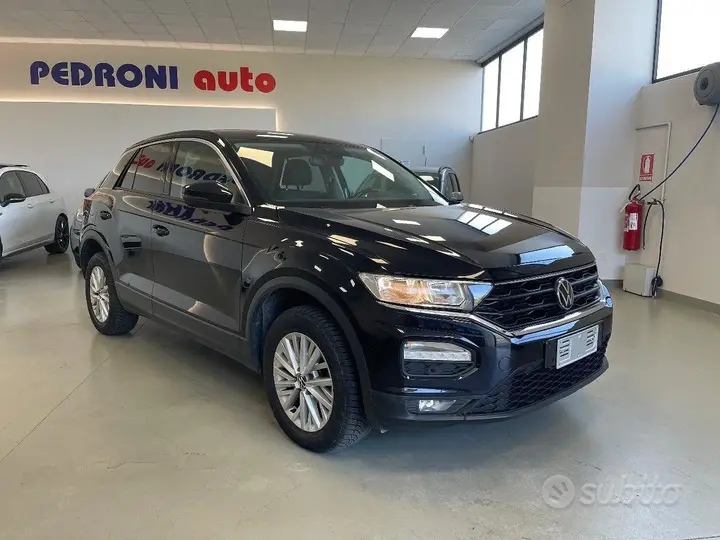 Volkswagen T-Roc 2021 photo 2