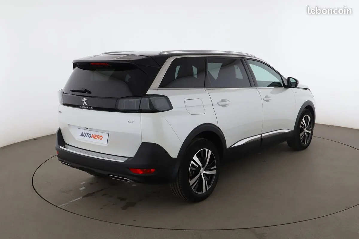 Peugeot 5008 2021 photo 3