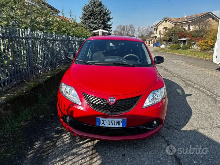 Lancia Ypsilon 2020 photo 2